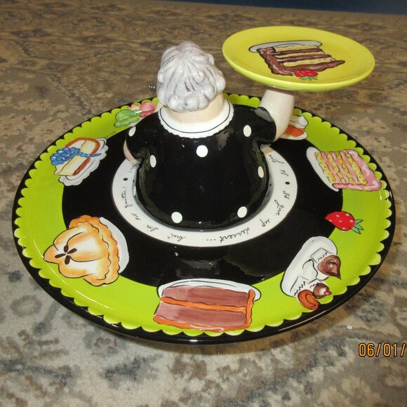Mud Pie Cake Dish: "I'd Give Up Dessert, but I'm No Quitter" By Tracy Flickinger - Picture 4 of 16